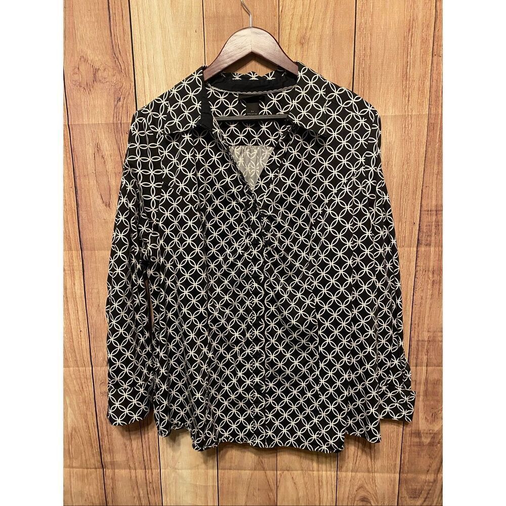 Lane Bryant 24 black white geometric split neck button down shirt blouse women’s